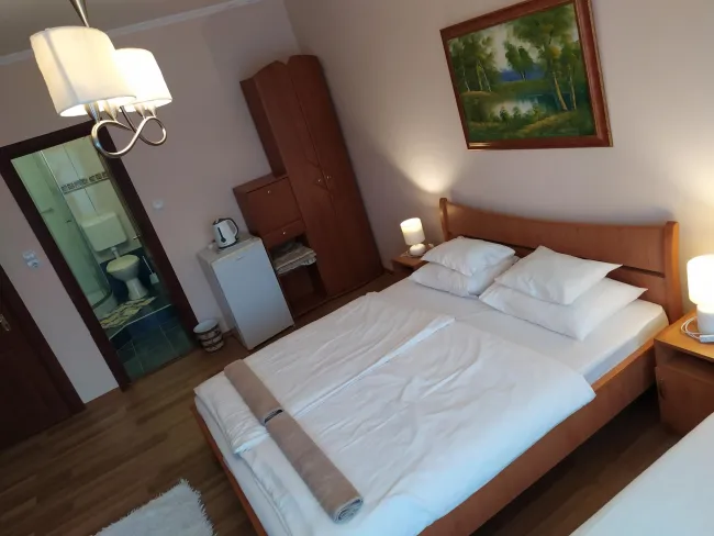 Első emeleti, családi, 5. számú szoba